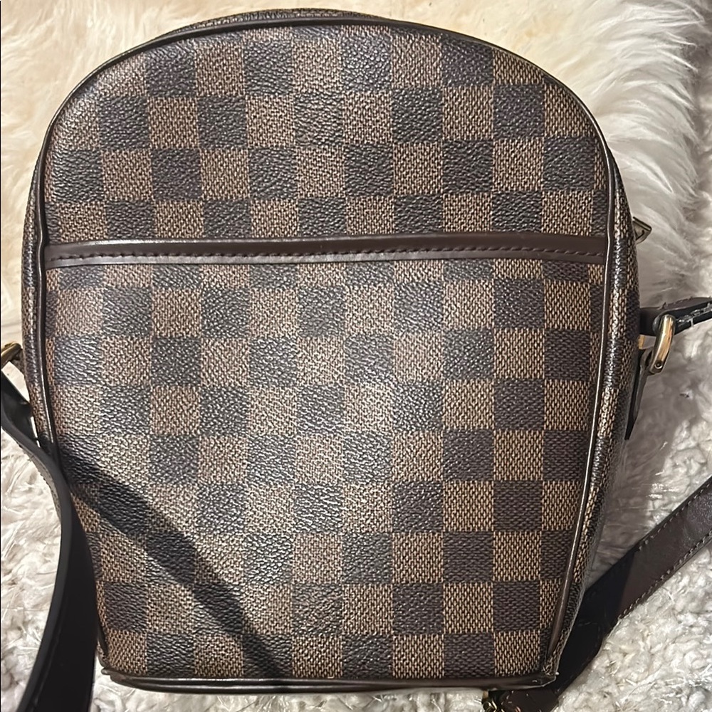 Damier ebene Louis Vuitton bag